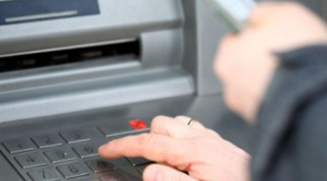 Víctimas de fraudes bancarios más de 6 millones de usuarios, alertan