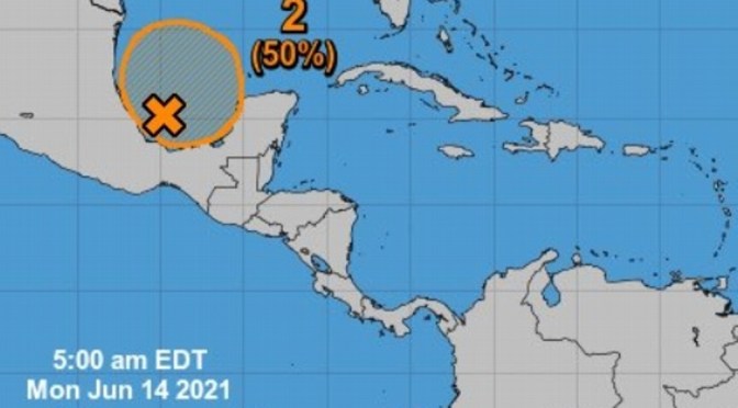   Lluvia en Veracruz por perturbación 92L, con 50% de probabilidad de ciclón tropical: PC
