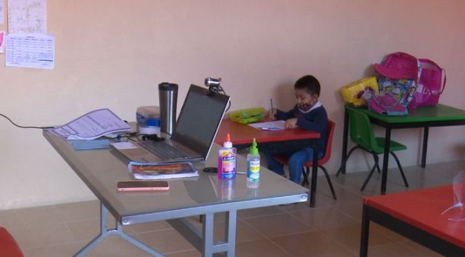 Escuelas particulares en Xalapa operan aún con semáforo naranja.