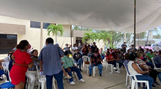 Simpatizantes de partidos se manifiestan por resultados electorales en Coatzacoalcos