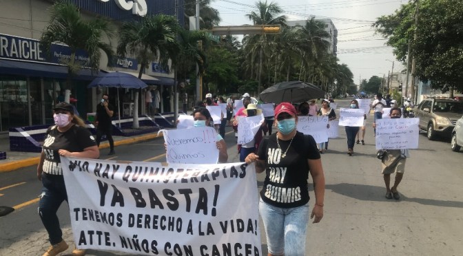 Madres de niños con Cáncer denunciarán al secretario de salud de Veracruz, Ramos Alor