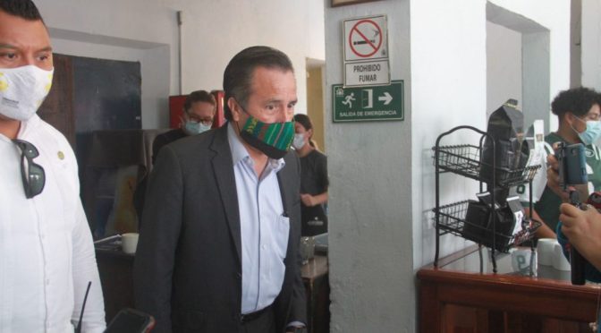 De la consulta popular, por veda electoral no hubo declaraciones del gobernador Cuitláhuac García Jiménez. hasta nuevo aviso