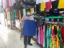 Tras anuncio de regreso a clases presenciales, comienza la venta de uniformes en Coatzacoalcos