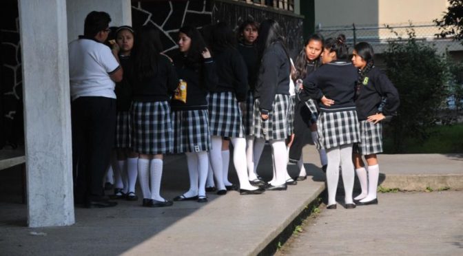 En escuelas particulares el regreso a clases presenciales será con el aval de padres de familia
