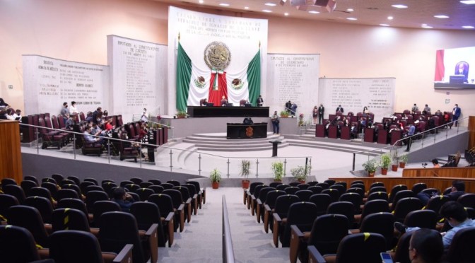 Actualizarían sanciones para servidores públicos que discriminen