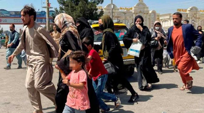 México ya atiende solicitudes de refugio de afganos: Ebrard