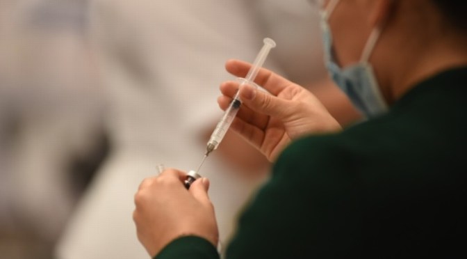 Ya podrás vacunarte contra COVID-19 en otro lugar que no sea su municipio