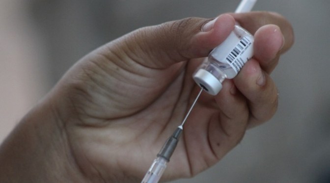 Aplicarán primera dosis anticovid a mayores de 18 años en 16 municipios de Veracruz