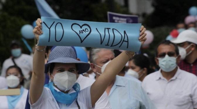 Iglesia intervendrá en asuntos donde se atente contra la vida de seres humanos y contra políticas de muerte