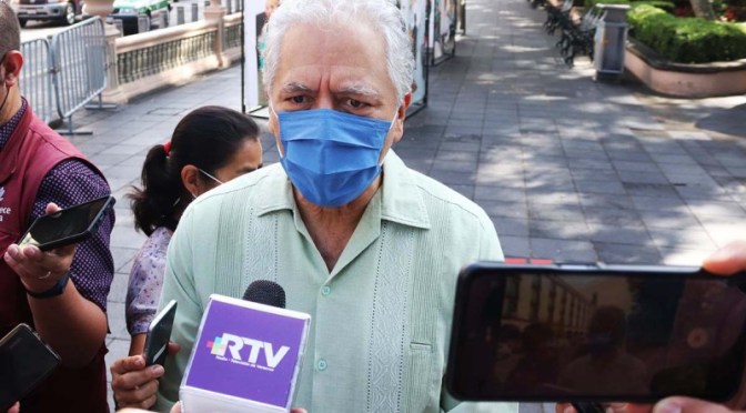 El deporte presidencial Xalapa lista para recibir al Águila del Veracruz no hay dinero y el ayuntamiento solo le dio una mano de gato «Es por cierre de administración», justificó el alcalde.