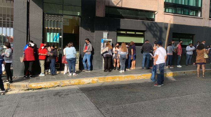 Entusiasma a adolescentes recibir vacuna contra COVID en XALAPA.