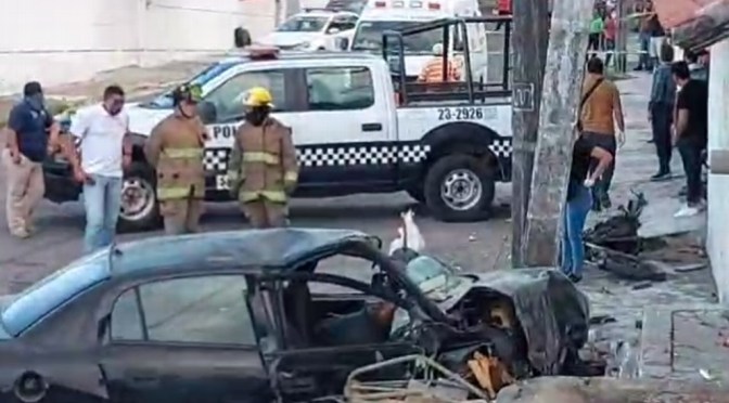 Mueren 2 personas en fatal accidente en colonia Villa Rica de Boca del Río