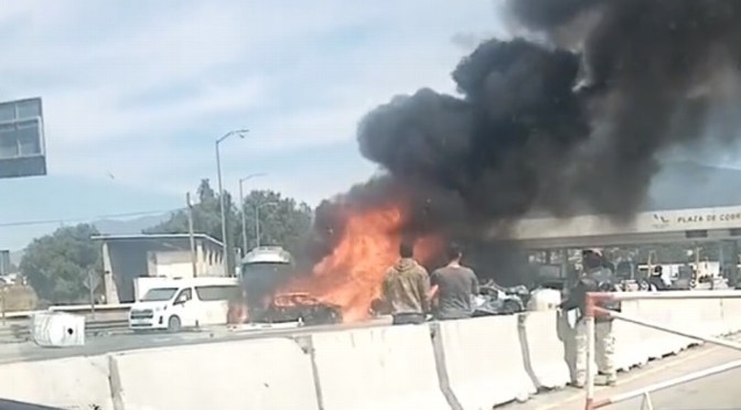 Choque múltiple provoca incendio de vehículos en carretera México – Puebla; reportan 15 muertos
