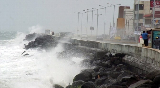 Pronostican rachas de 90 km/h y oleaje elevado en Veracruz-Boca del Río