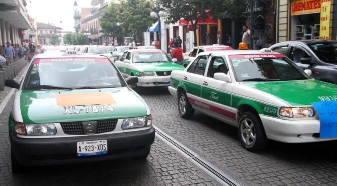 Taxistas se agrupan para afrontar la inseguridad en Xalapa y Coatepec