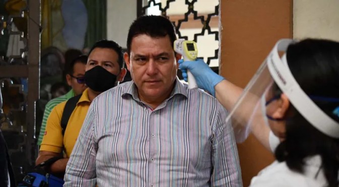 Lunes retornan a laborar empleados de la estructura de gobierno que estén vacunados