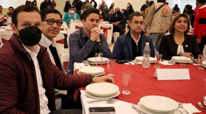 Capacitación a servidores públicos disminuirá corrupción en Ayuntamientos: Rafa Fararoni