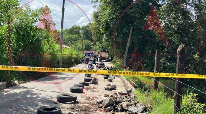 Mujer muere arrollada en el camino a La Hacienda, luego de chocar la moto donde viajaba