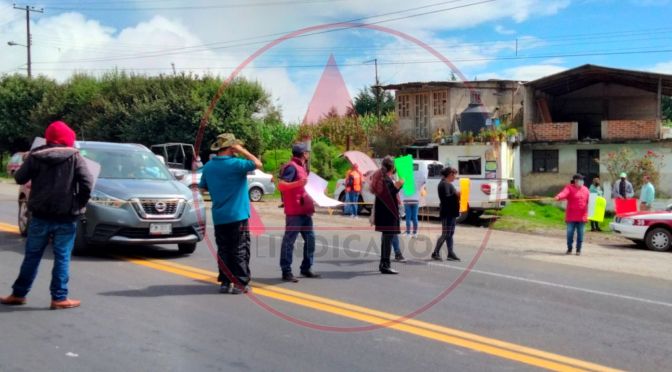 Realizan protesta en la carretera Xalapa – Perote, por desaparición de siete personas