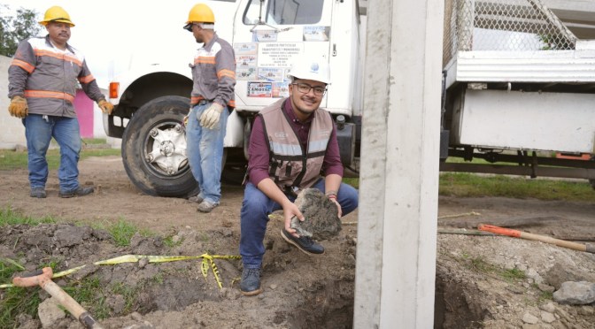 Red eléctrica de “Construyendo Nuestro Municipio” abate décadas de abandono en Emiliano Zapata