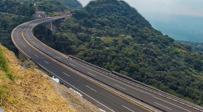 Exceso de velocidad causa principal del aumento de accidentes en la Xalapa-Perote; PC