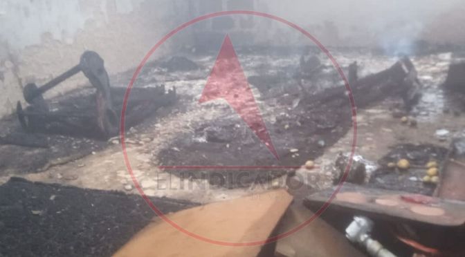 Se incendia casa deshabitada en la ciudad de Xalapa