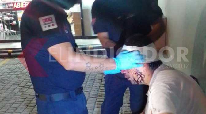 Sujetos desconocidos asaltan a un hombre en colonia de Xalapa.