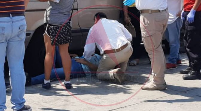 Aparatoso accidente de motocicleta en la colonia Constituyentes de Xalapa