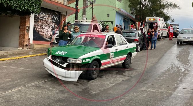 Accidente vehícular en avenida Diamante