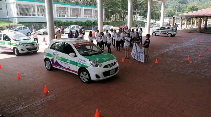 Arranca en Banderilla programa piloto Taxis Exclusivos de Mujeres