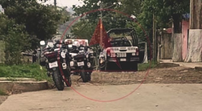 Conductor de taxi sufre asalto en col. El Moral y resulta lesionado