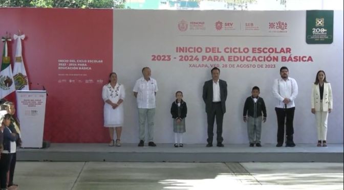 Regresan a clases más de un millón de alumnos en educación básica en Veracruz.