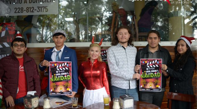 Luces, Cámara y Navidad Iluminan el Teatro J.J Herrera en Xalapa-Enríquez.