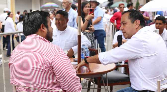 AMÉRICO LO HACE DE NUEVO; ORGANIZA OTRO DEBATE