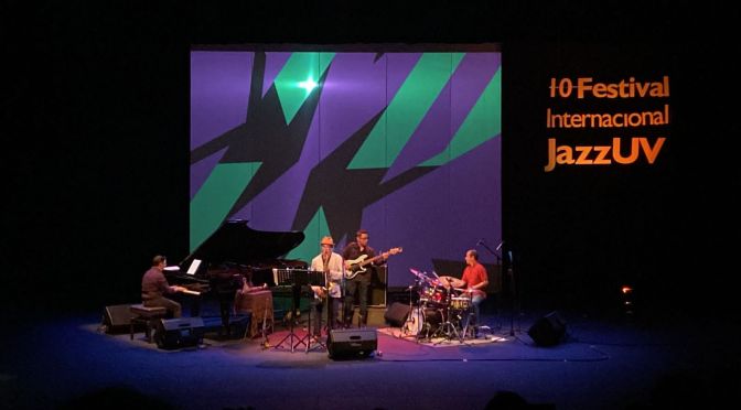 Con el concierto de Dafnis Prieto Si o Si Quartet, finalizó el 10 Festival Internacional Jazz UV en el Teatro del Estado en Xalapa.