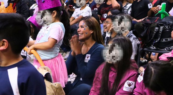 Festeja la fundación Dana Díaz, a más de 500 pequeños en el Día de Reyes.
