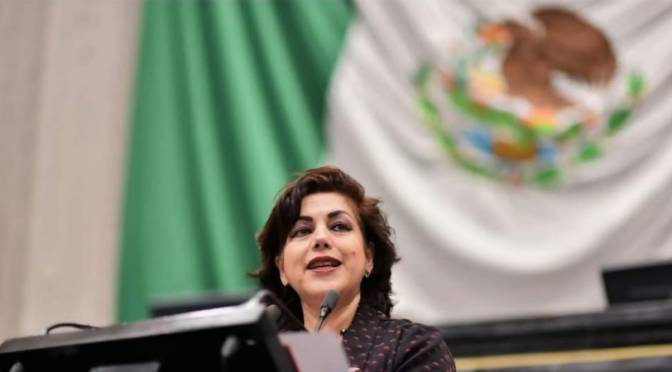 Rosalinda Galindo Silva promovió descuentos en predial para Adultos Mayores y personas con discapacidad