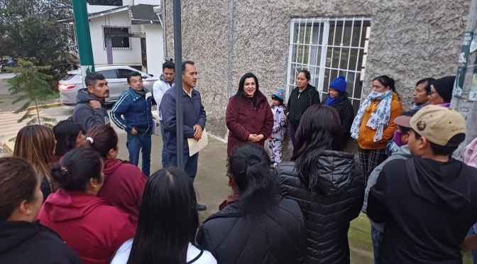 En las colonias xalapeñas Lomas del Seminario y Lealtad Institucional, van con Rosalinda Galindo