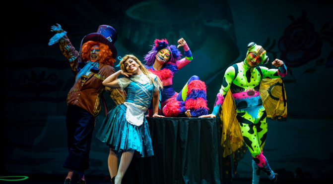 Llega a Xalapa “Alicia. Tú Eres las Maravillas”