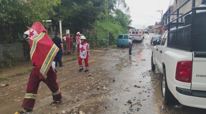 La colonia José Vasconcelos en Xalapa, bajo el agua.