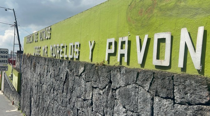 Padres de familia en Xalapa denuncian riesgo en el jardín de niños José María Morelos y Pavón&nbsp;