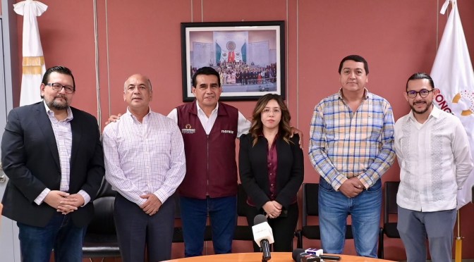 Donan diputadas y diputados un mes de salario a damnificados