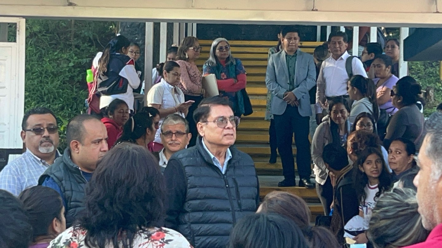 Padres de familia toman la Secundaria Técnica Industrial 97 en Xalapa ...