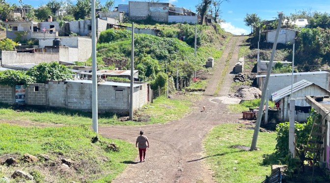Más de 200 familias de Naolinco enfrentan amenazas y luchan por servicios básicos