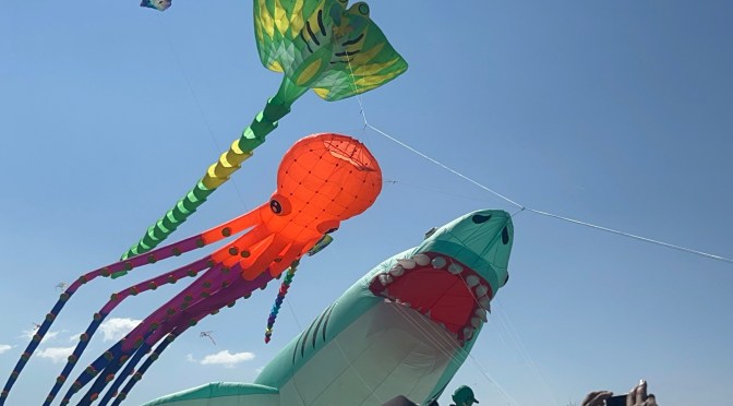 Perote se ilumina con papalotes y globos en ‘Arte en el Cielo’