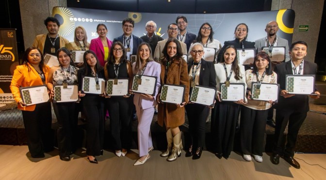 Ángela Olazarán, joven veracruzana con liderazgo nacional e impacto internacional en innovación social