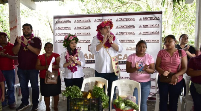 Roberto San Román encabeza entrega de apoyos alimenticios a 770 familias en Tantoyuca