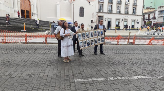 Denuncian invasión y contaminación de terreno privado en Tehuipango