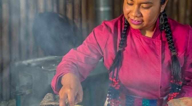 La alta cocina tradicional de Zongolica llega a Xalapa con la chef Miriam Pérez Temoxtle