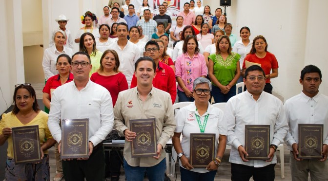 Inauguran primer foro regional “Por amor a las bibliotecas” en San Andrés Tuxtla